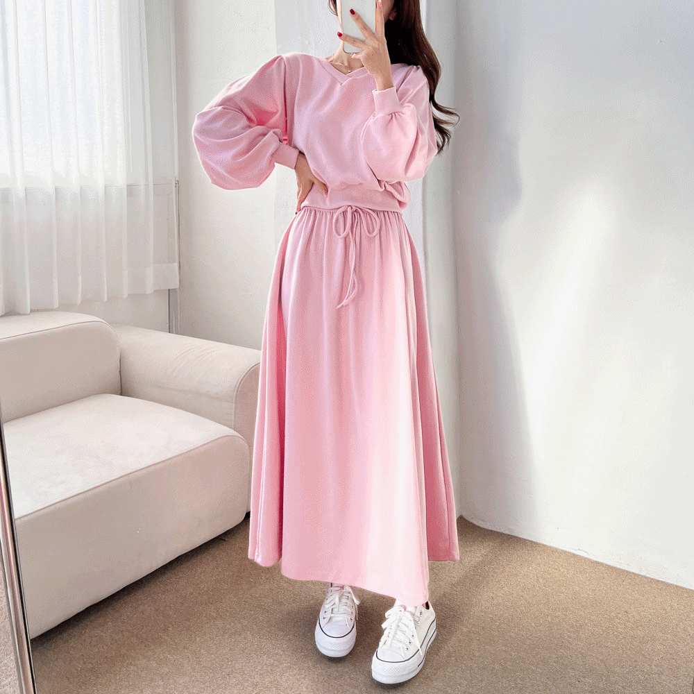 루즈 set 퍼프 소매 셔링 루즈핏 브이넥 숏 맨투맨 밴딩 롱 플레어 스커트 트레이닝 세트 3color