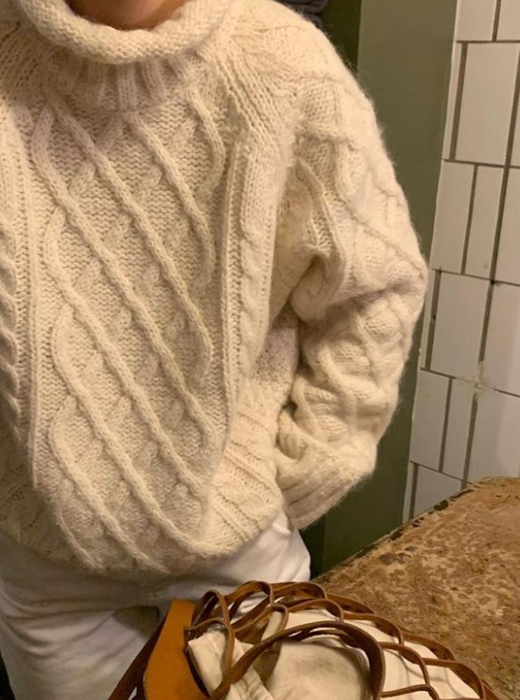 [블랙당일] brush 브러쉬 케빈니트 알파카 케이블 터틀넥니트