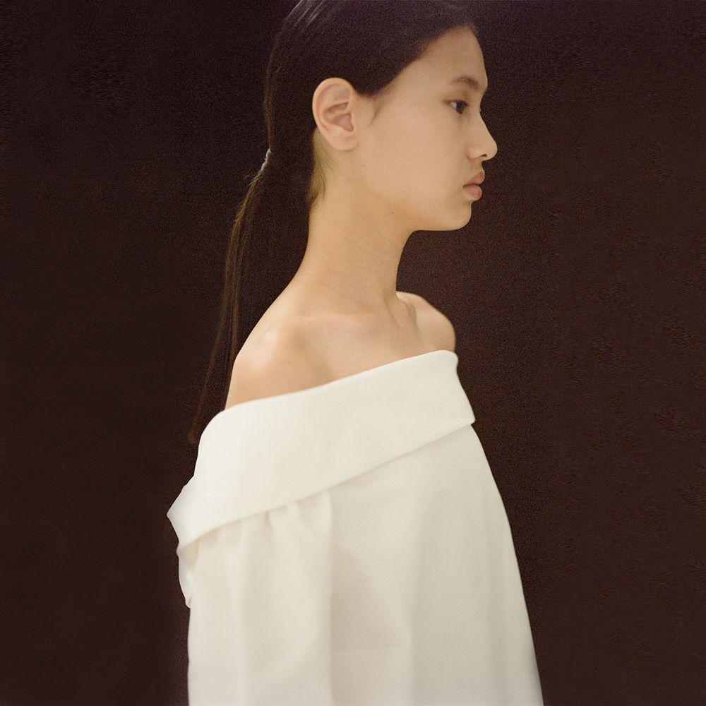 Off-shoulder Blouse Off-White
