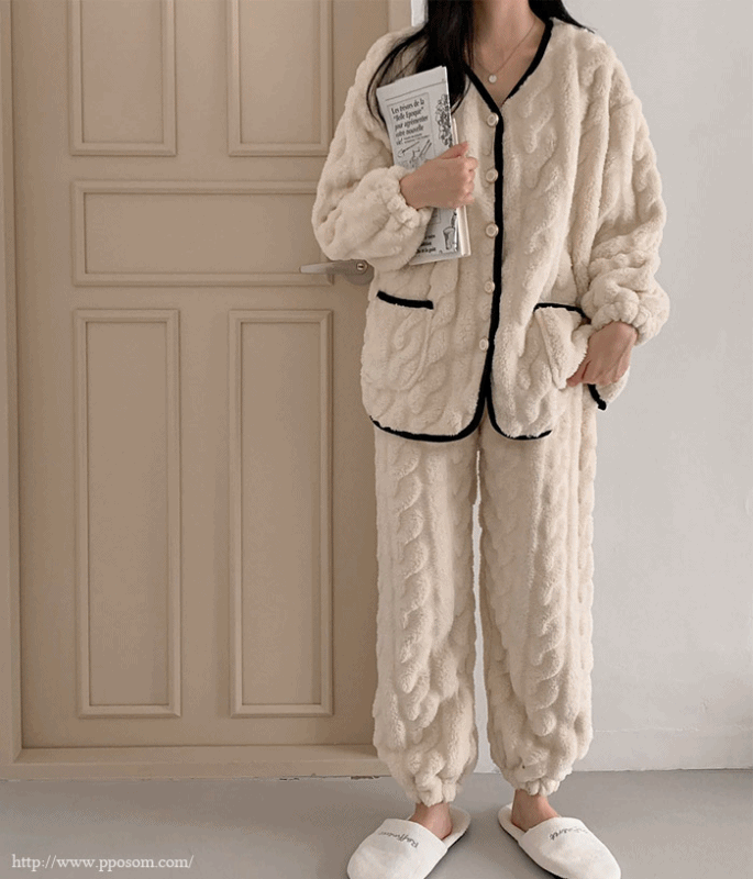 [겨울] 제니 꽈배기 가디건 수면잠옷 홈웨어 SET