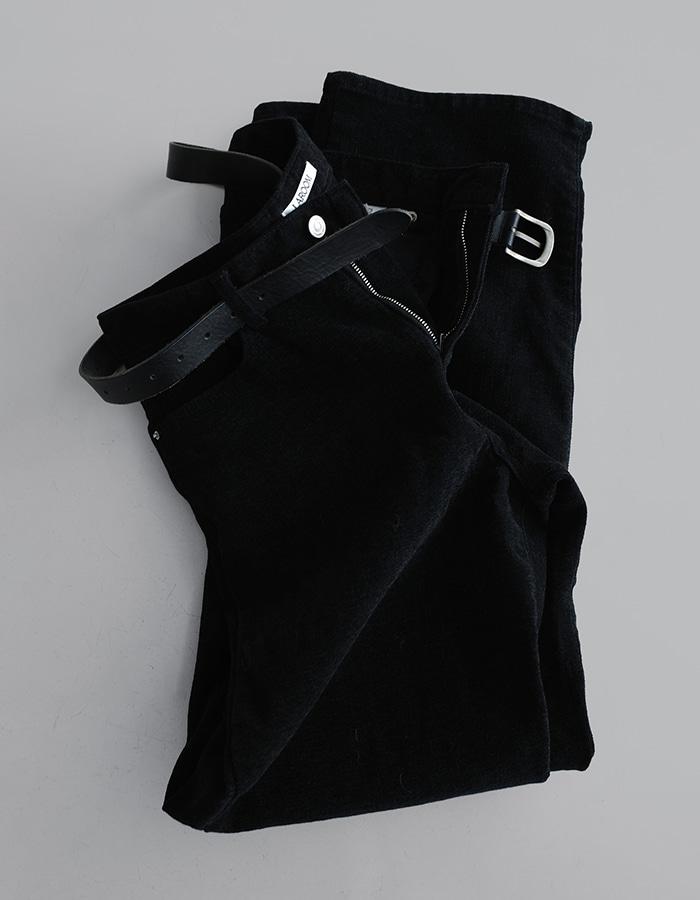 라룸 [라룸] [by LAROOM] 융기모블랙진