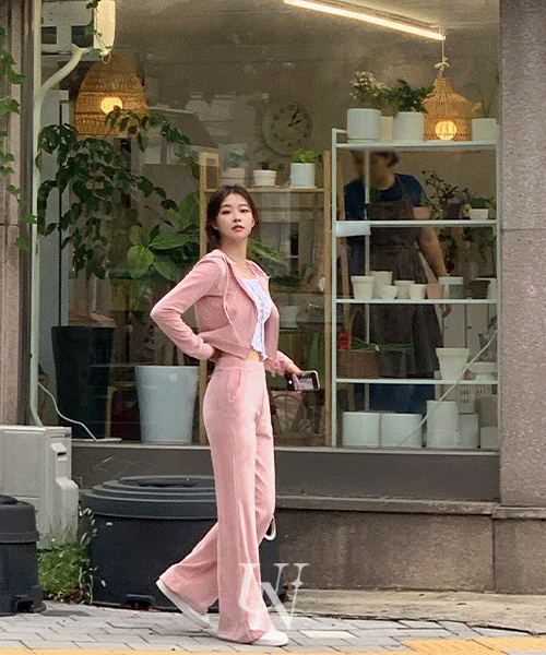 [UNIVE/당일출고🚚] -5KG 모브 글램 벨벳 부츠컷 트레이닝 세트 벨로아 셋업 - 3color