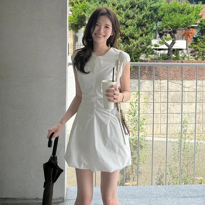 Soi Shirring Dress (White)