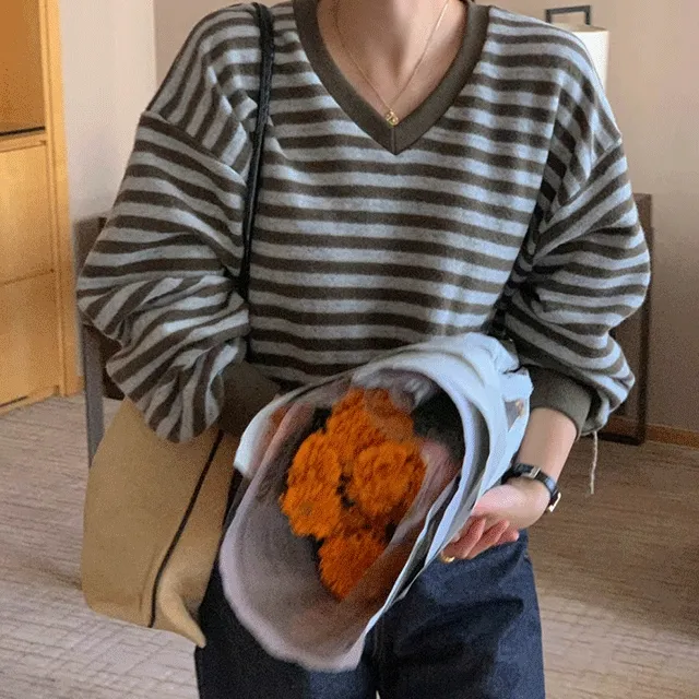 (소량 당일출고) 러시 양기모 스트라이프 브이넥 맨투맨 3color