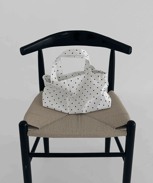 매니크 벤티아 도트 숄더백