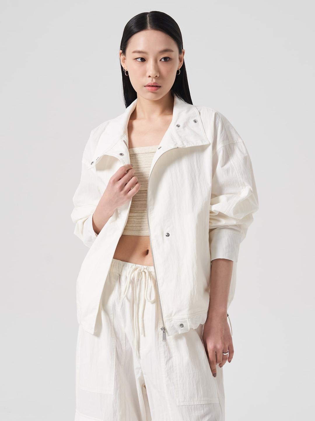 하이넥 캐주얼 점퍼 - 아이보리