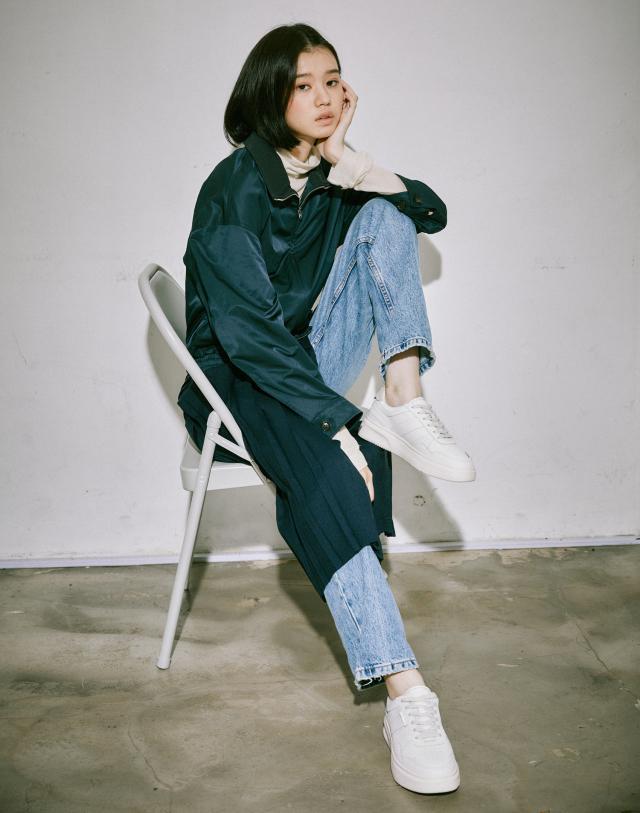 [노바] 화이트 펀칭 소가죽 스니커즈 (굽높이 : 4.5 cm/볼넓이 : 8.5 cm)