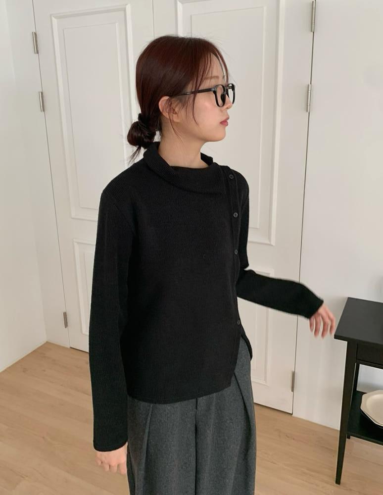 보카시 버튼 슬릿 폴라 티셔츠 (3color)