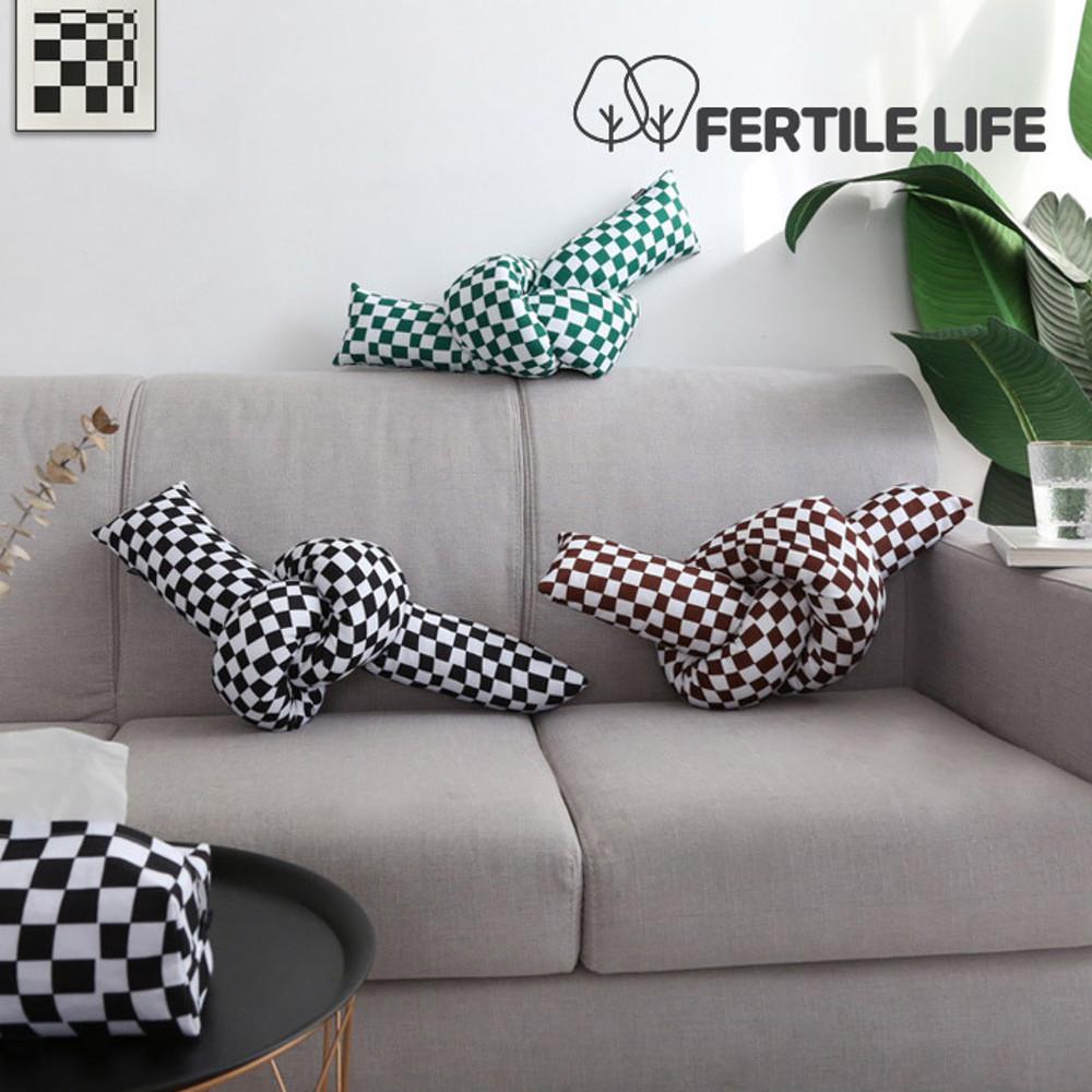 1+1 체커 보드 트위스트 쿠션 매듭 꽈배기 체크 빈티지 바디필로우 인테리어 소품 체커보드 레트로