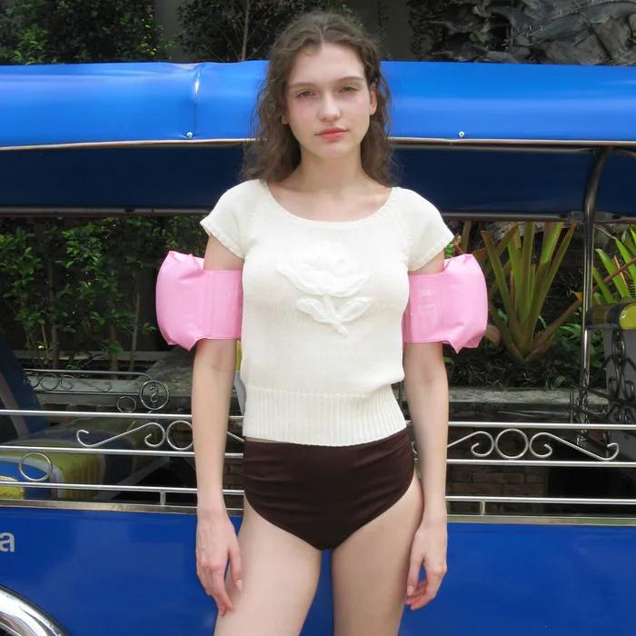 Flower Raglan Knit (Cream)