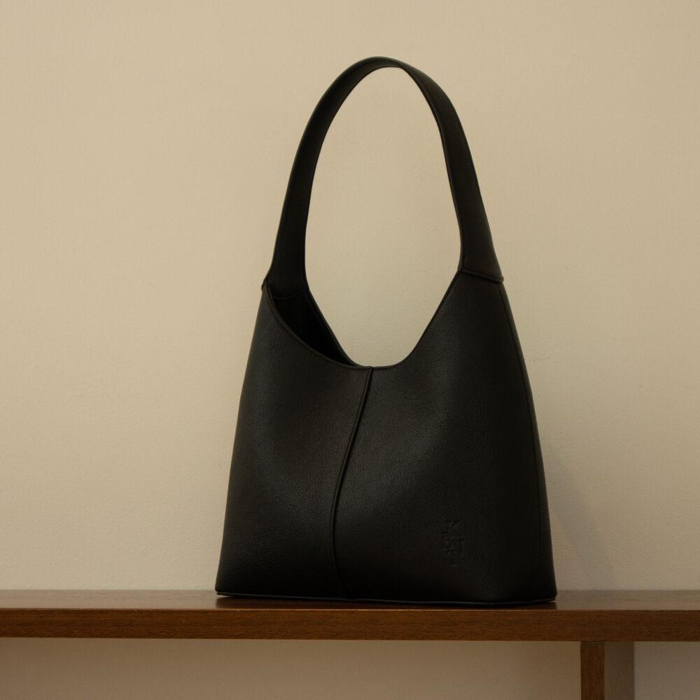 [12/2 예약배송]Poje hobo bag_black