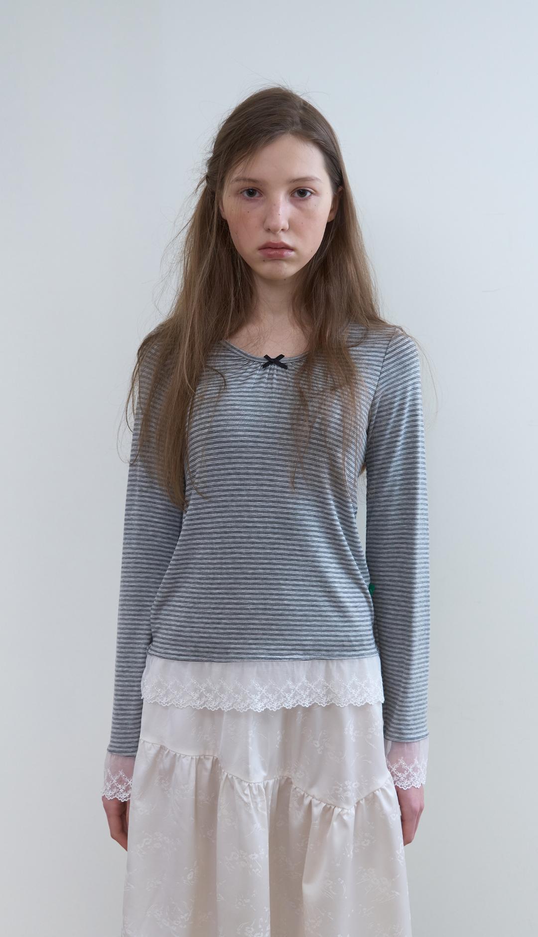 315. Stripe Lace Shirring T _ Melange Grey