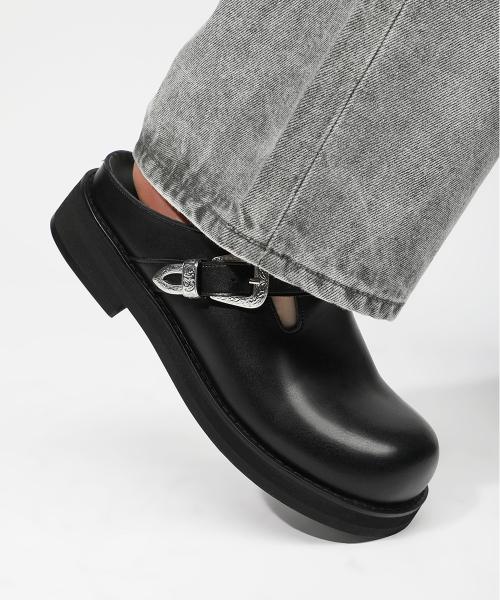 피렌체 아뜨리에(FIRENZE ATELIER)  SECOND.A 엔틱버클 6CM 벌룬 블로퍼 2NDS090B [BLACK] - 사이즈 & 후기 | 무신사