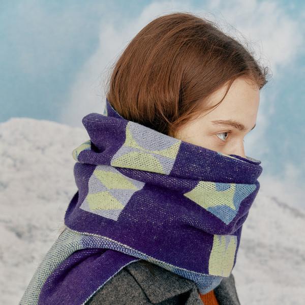 Lotta Pattern Muffler Purple