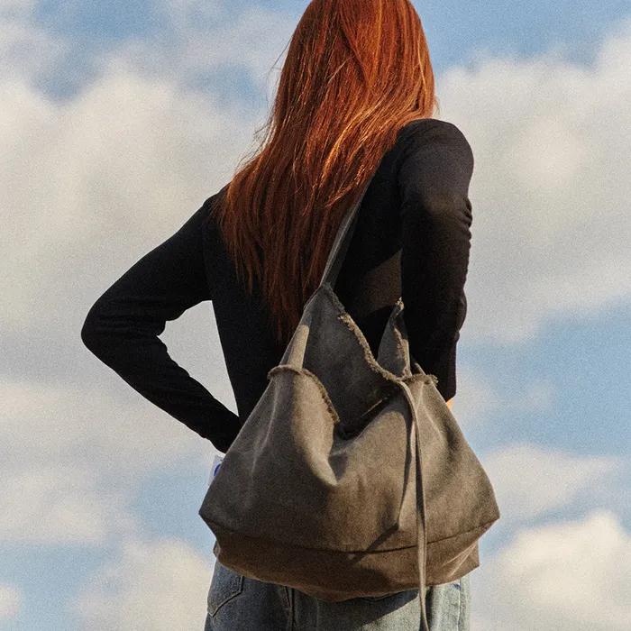 FRINGE HOBO BAG_PIGMENT CHARCOAL