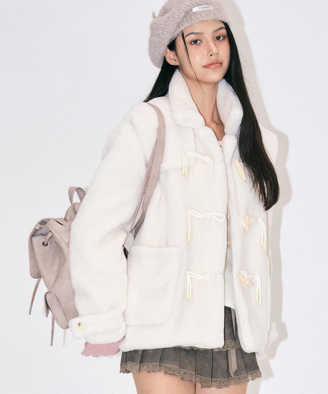 예약배송 10월 31일 - 베스니 퍼 더플 코트 [IVORY]