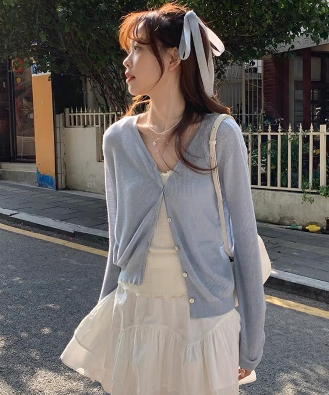 유리스 소프트 베이직 봄 여름 브이넥 니트 가디건 4color 볼레로/얆은가디건/살안타템