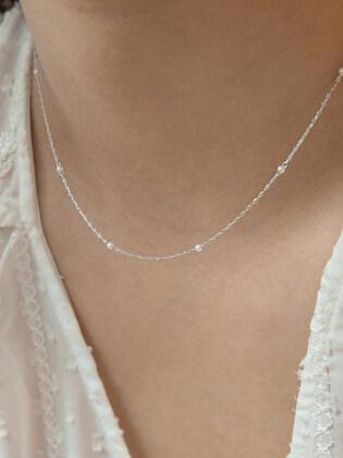 Mini Dot Necklace