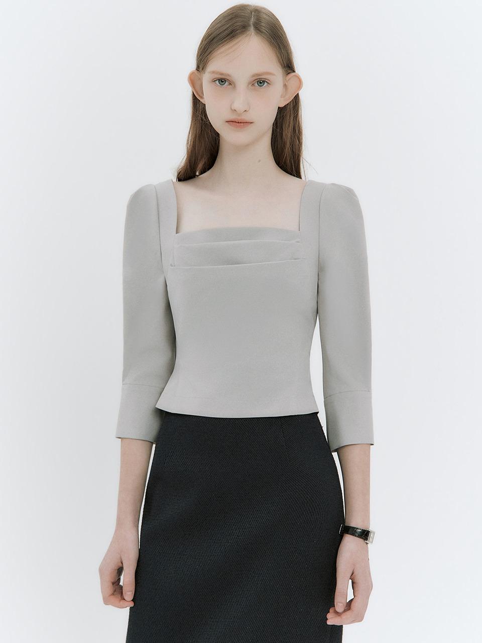 [3/27 예약배송] Latte Tucked Blouse