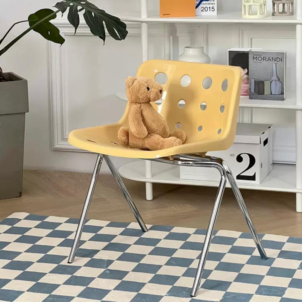 오렌지베케이션 SEMI 치즈 체어