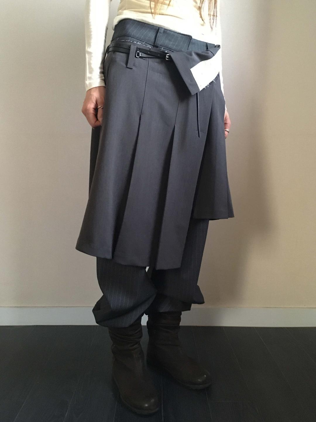 PLEATS WRAP SKIRT_CHARCOAL