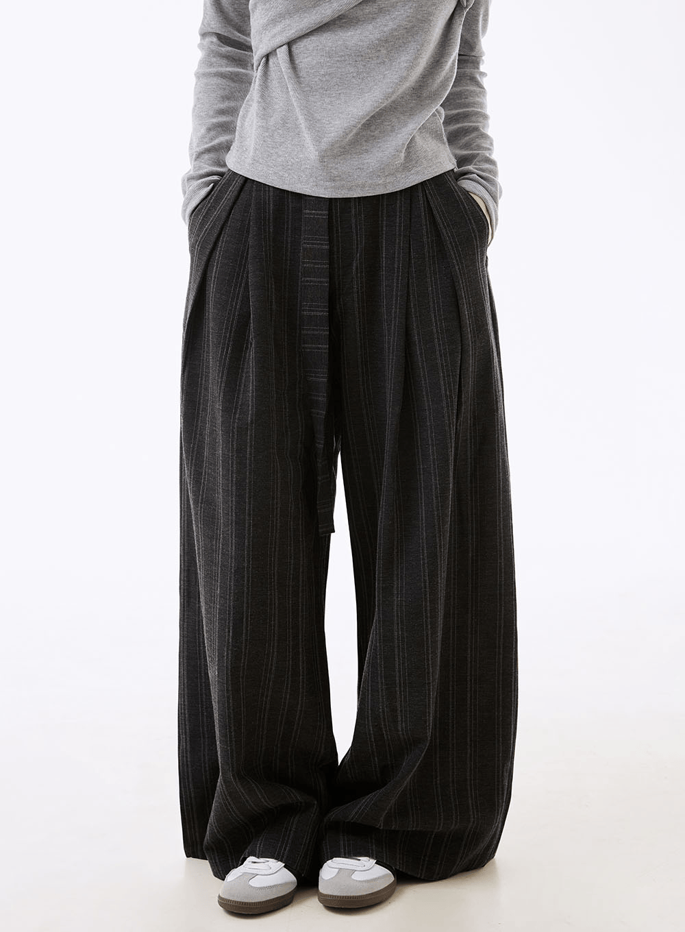 포즈드 밴딩 스트라이프 벨트 슬랙스