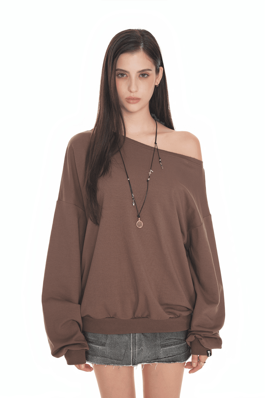 [9. 19 입고 예정] ASYMMETRIC ONE SHOULDER SWEATSHIRT (BROWN)