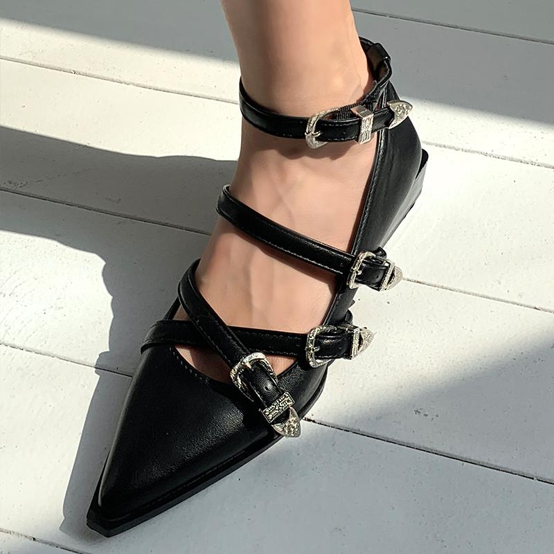 [RL2896] 보아르 스틸레토 스트랩 로퍼