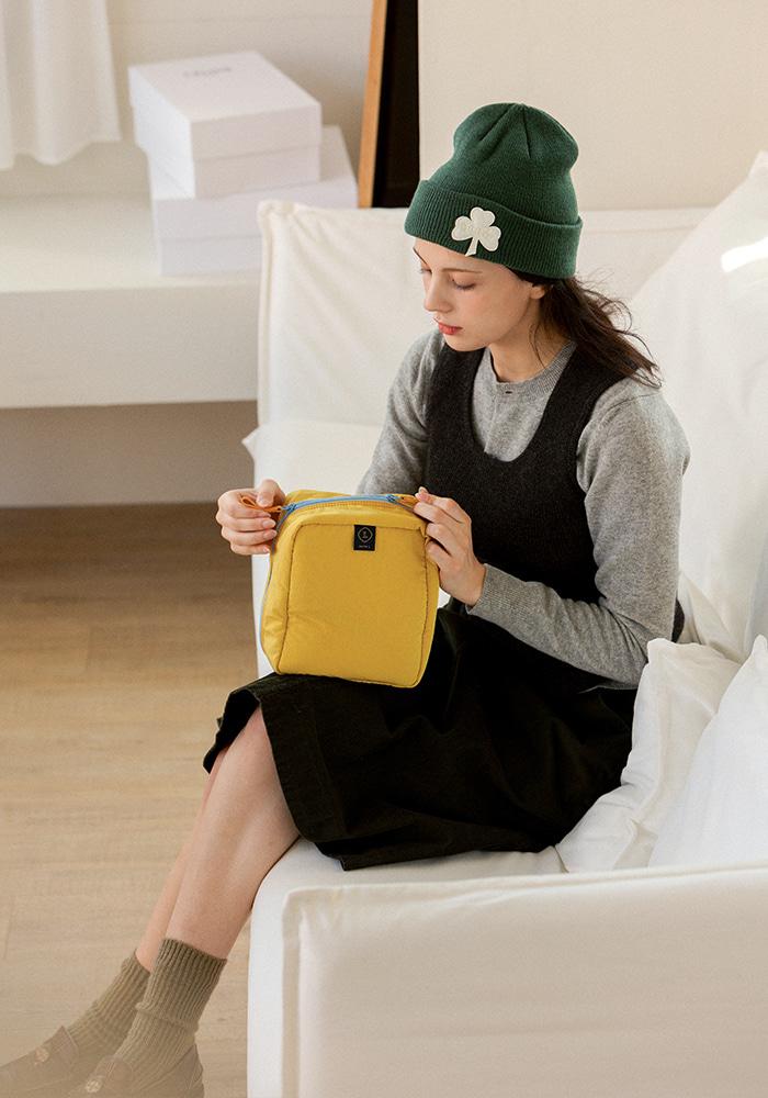 Standing Makeup Bag in bag_Grande