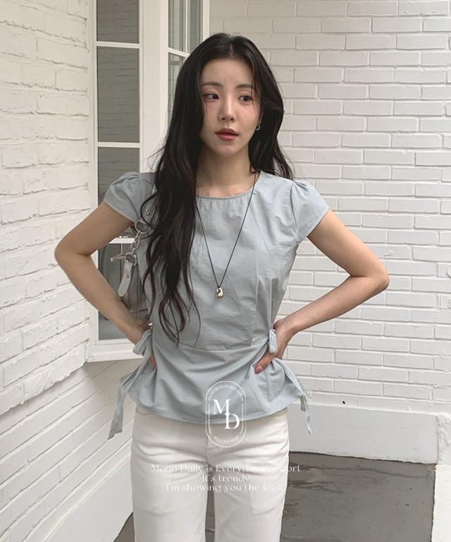 모노데일리 멜론 블라우스 (화이트 입고지연 5/9 이후 순차발송)