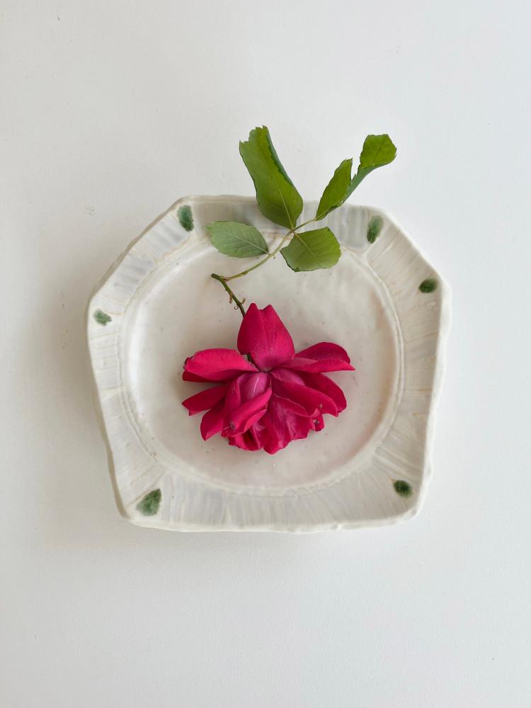 플랫 green 플레이트 앞접시 디저트 메인접시 일본그릇 집들이선물 감성 베이커리 케이크 간식 샐러드