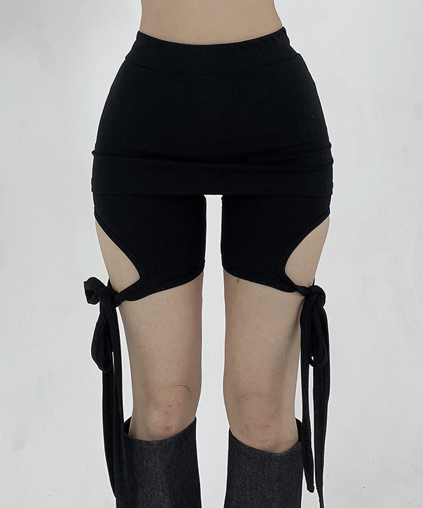 멜리 유니크 슬림 스트랩 발레코어 리본 루프 치마바지 3부 레깅스(블랙,차콜)