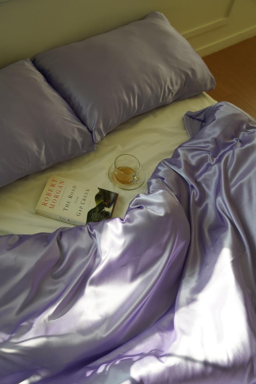 Lavender Satin 베딩