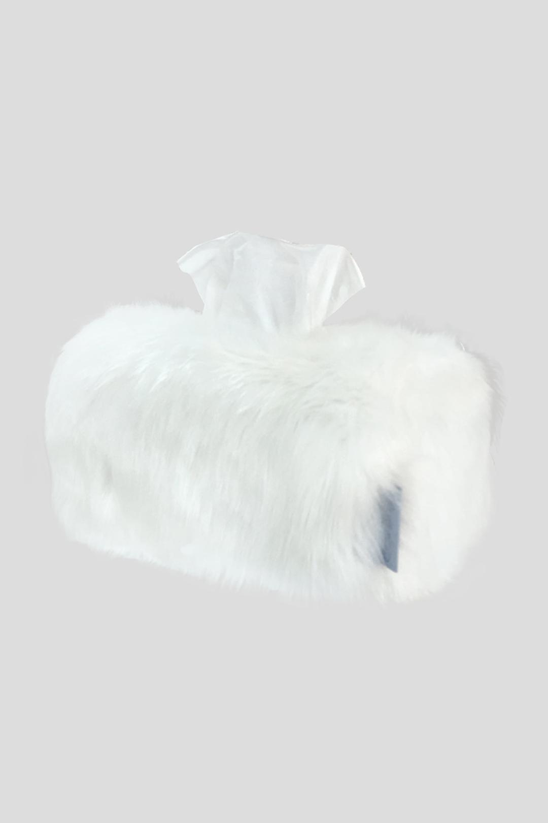Fur-ppet Tissue Case (White)