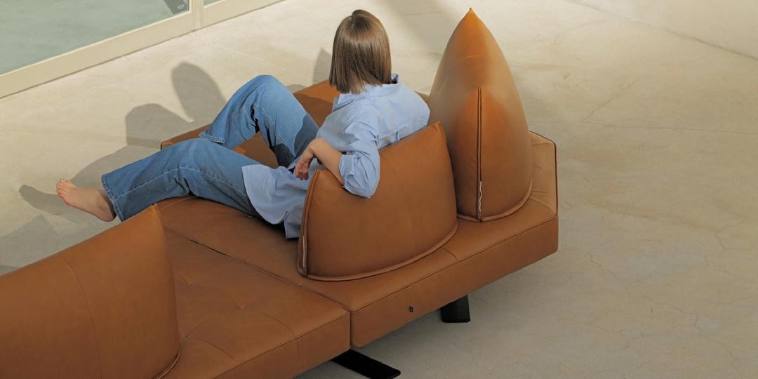 ALTER SOFA | Leather