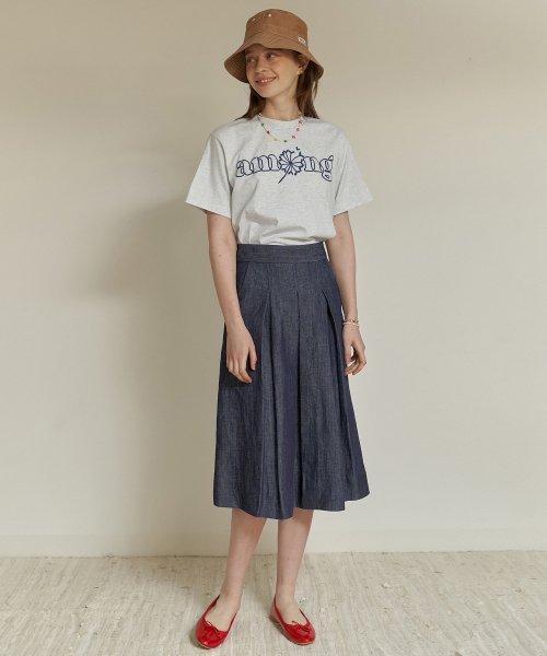 A TUCK DENIM FLARE SKIRT