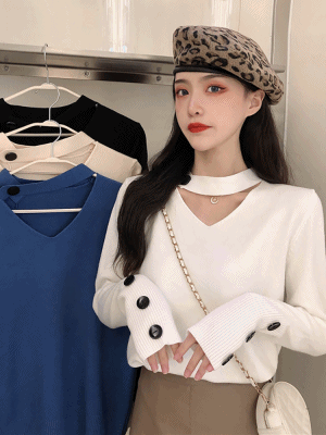 [검정/흰색/베이지/파랑] 심플 유니크 데일리 앞트임 넥 단추 단색 긴팔 스웨터 20대 30대 여친룩 여행룩 소개팅룩