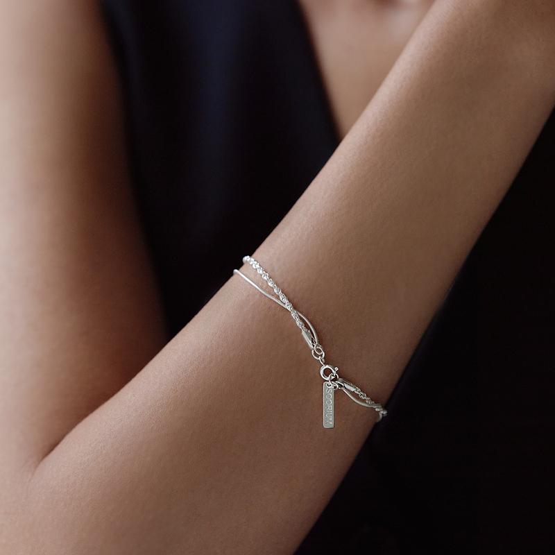 Double chain bracelet