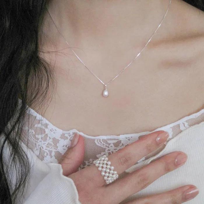 [925 Silver] Silhouette Pearl Necklace