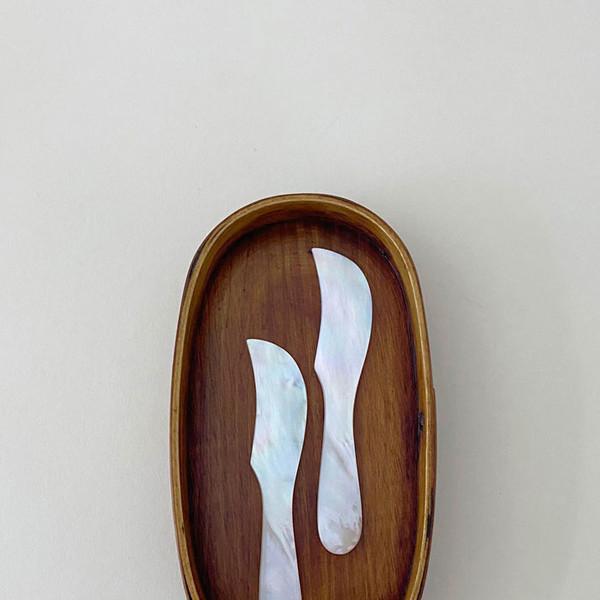 화이트 자개 나이프