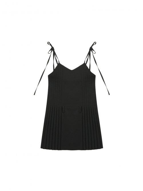 PLEATS MIX CAMI DRESS IN BLACK