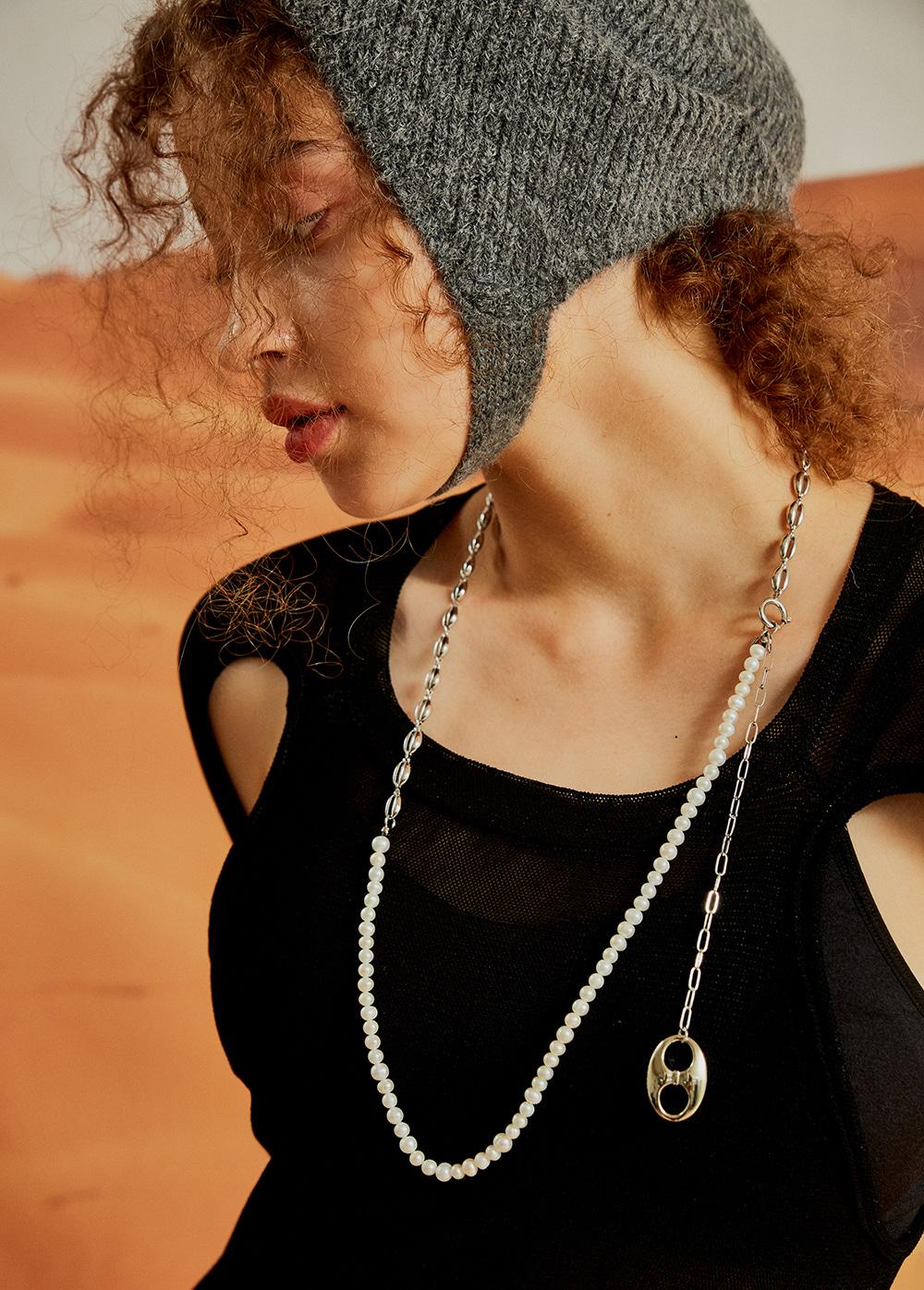 Pignose pearl belt necklace