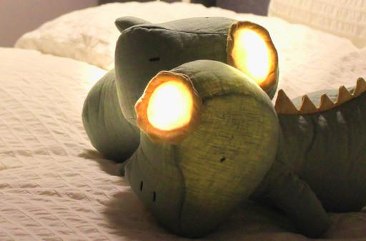 무료배송❗출산선물/아이선물 [빛나는 박치기공룡 인형]