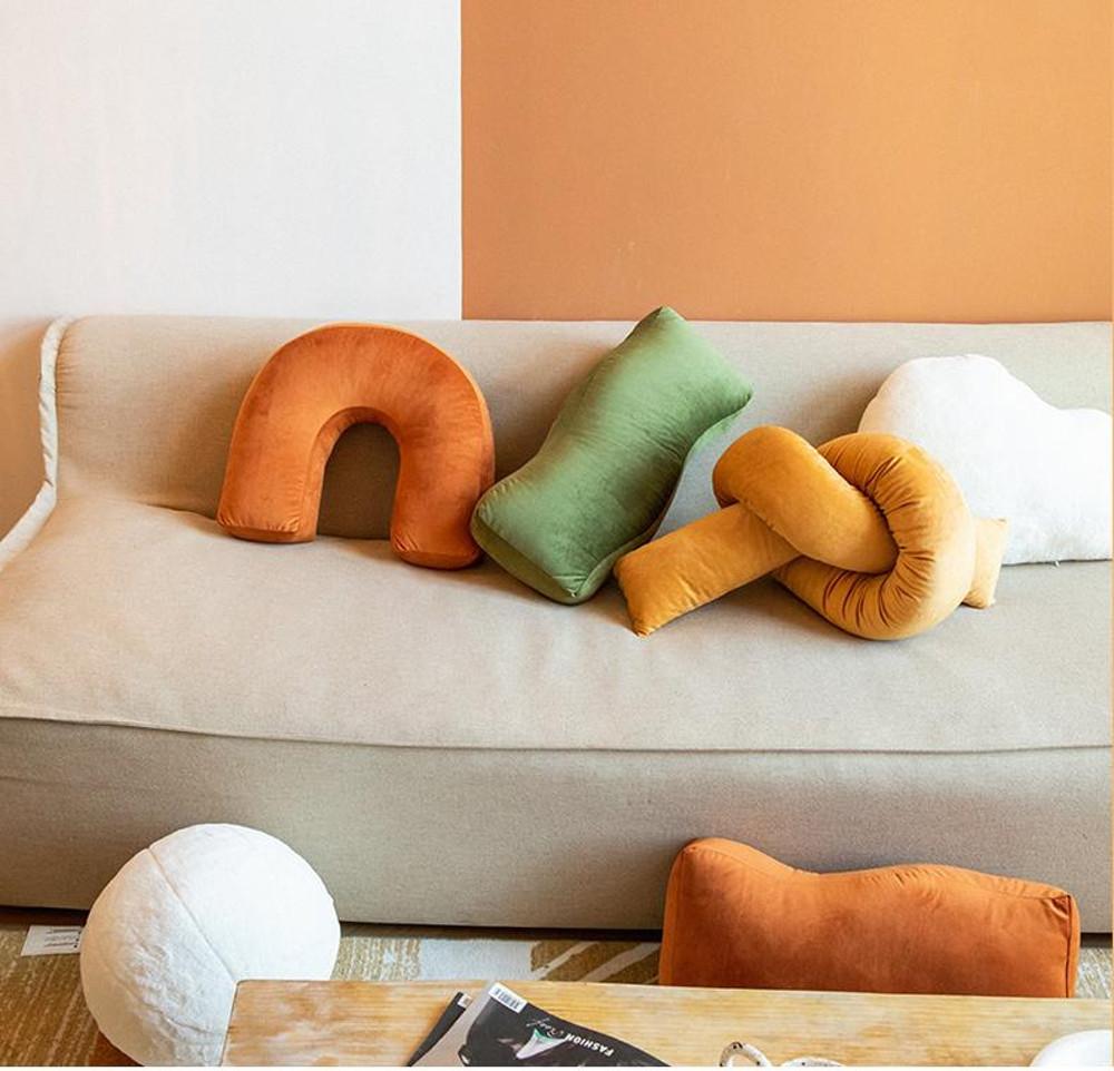 코지풀 유니크 벨벳 오브제 쿠션 특이한 인테리어 소파 쿠션