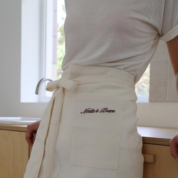[15%OFF] HALF APRON (IVORY/BROWN)