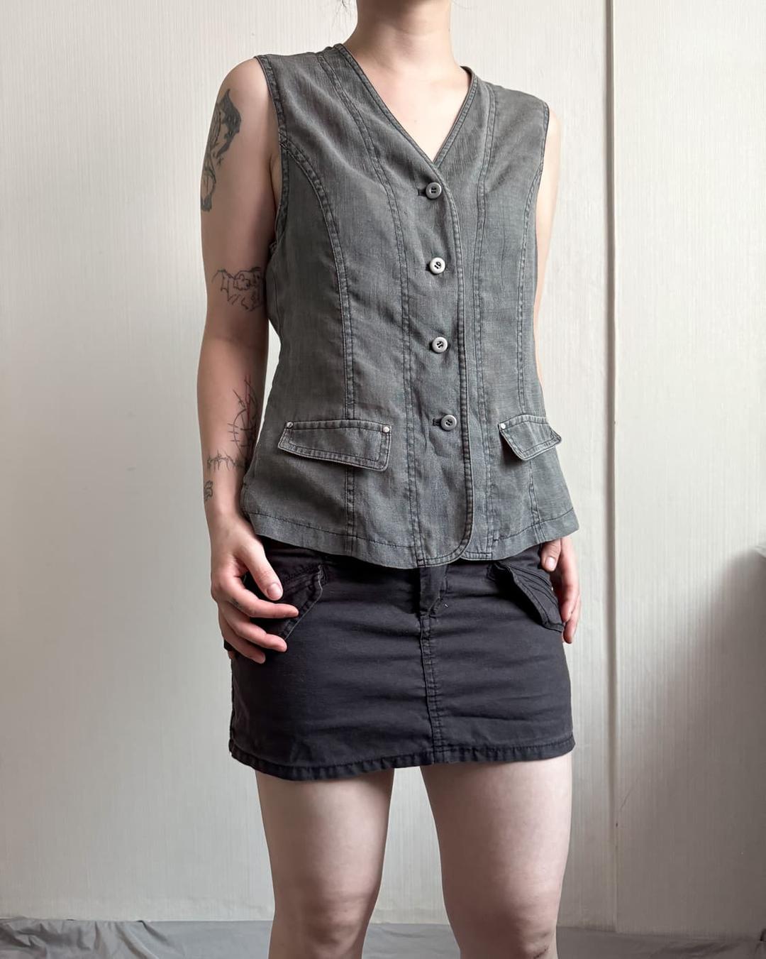 Line point vest | 후루츠패밀리