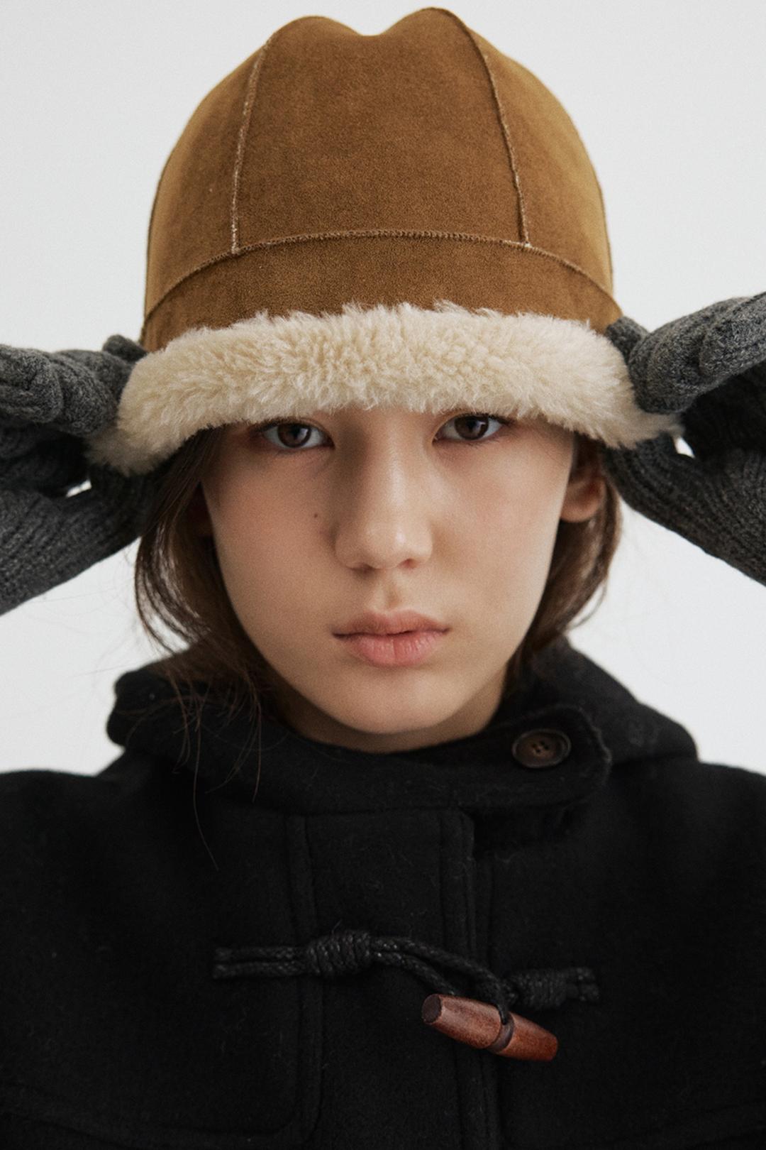wool shearing reversible bucket hat (beige) *12/16 예약발송