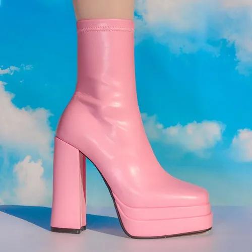 [유니크] 딸기우유 가보시 청키힐 앵클부츠 (y2k,딸기핑크,펑크,섹시,댄스,아이돌,하이틴,파티룩,양산형,페어리계,지뢰계,청키힐,통굽,플랫폼슈즈,킬힐,키높이,키작녀,모델핏)