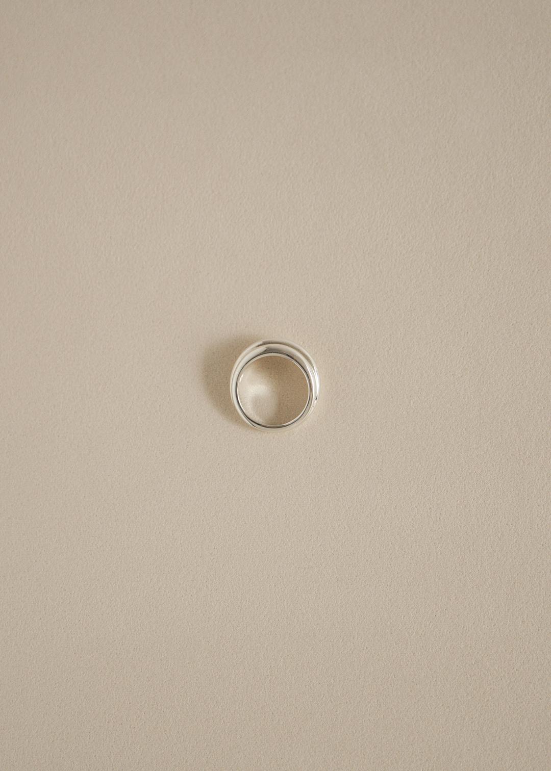 Meringue Bold Ring. Silver