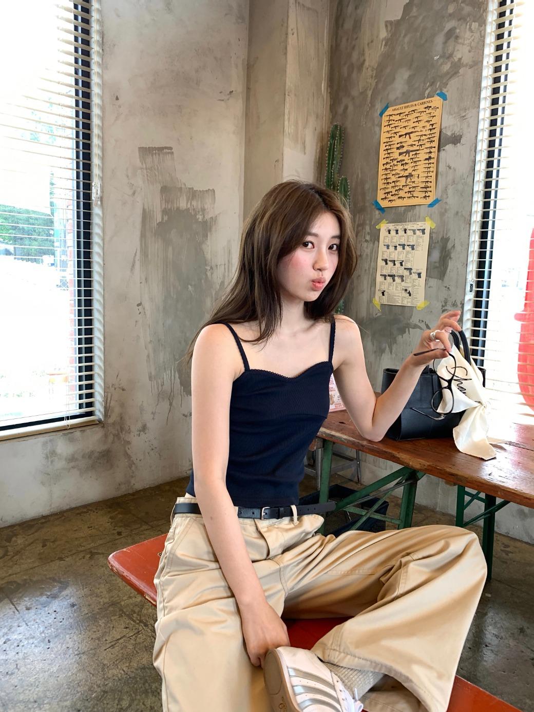 DO. Piko Lace Sleeveless